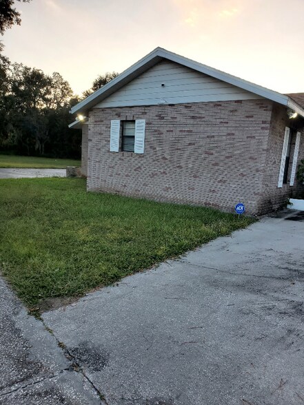 Building Photo - 6604 Plover Ct