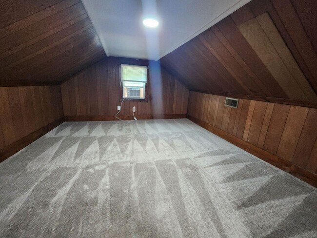 Building Photo - 4 Bedroom, 3 Bath Ranch in the heart of Monroe