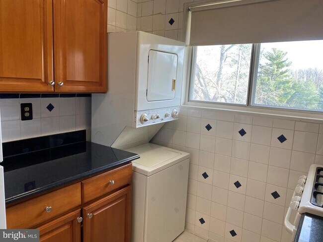 Building Photo - 2839 Kalmia Lee Ct