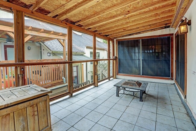 Building Photo - 4320 Hazard St