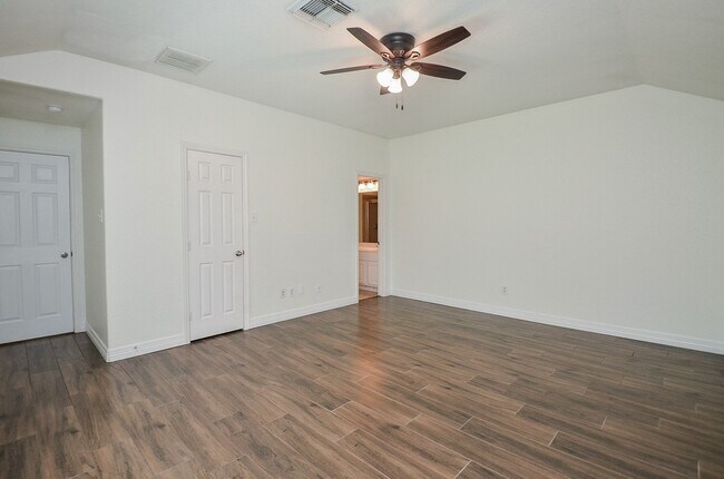 Building Photo - 14630 Windwood Park Ln