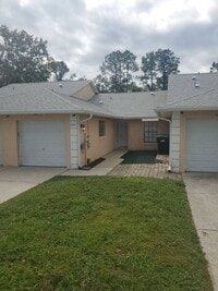 Building Photo - 2 Bed/ 2 Bath Available Now In University ...