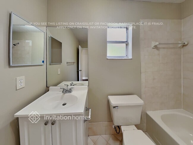 Building Photo - 14641 N Beckley Square