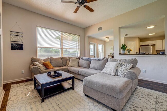 Building Photo - 11779 Shirburn Cir