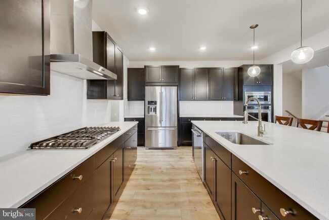 Building Photo - 3897 Hillview Ct