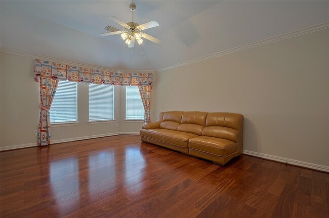 Building Photo - 4707 Gladesdale Park Ln