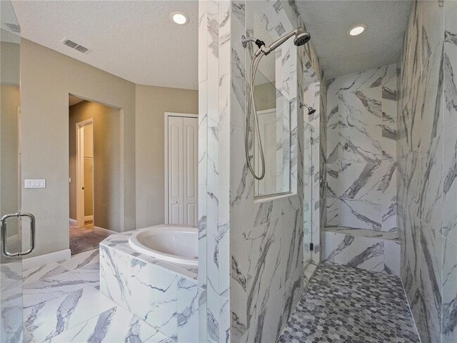 Building Photo - 1115 Estancia Wds Lp