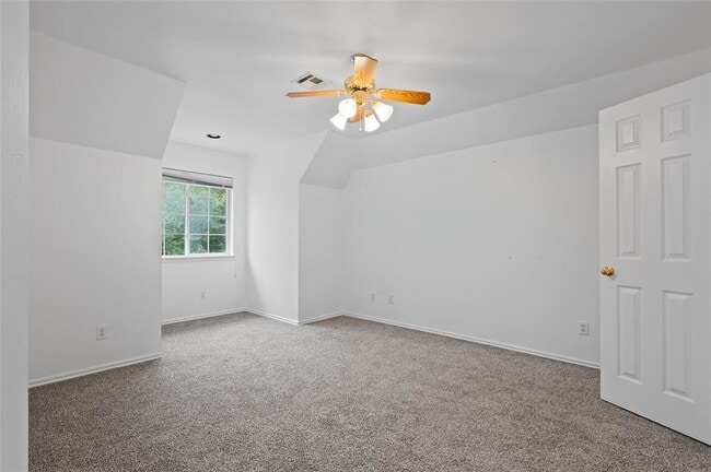 Building Photo - 205 Berkshire Dr
