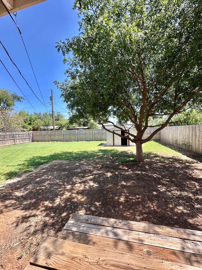 Building Photo - COMING SEPTEMBER 2026 | Cute 3-Bedroom Home in College Hills!