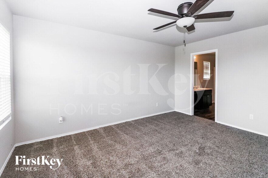 Building Photo - 232 Klare Ct