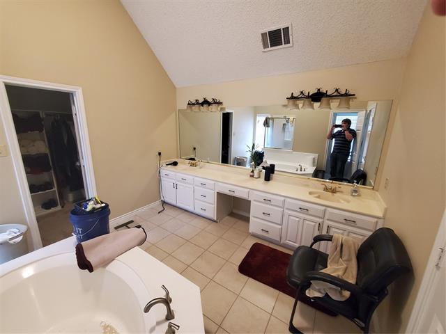 Building Photo - 4201 Murwick Dr