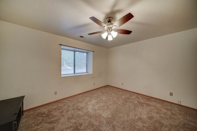 Building Photo - 1540 Spanish Moss Way