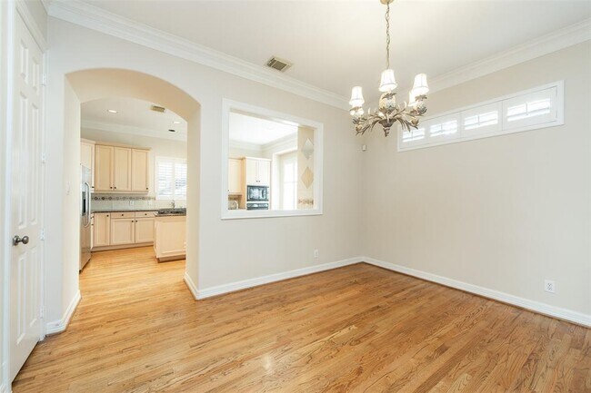 Building Photo - 6318 Elm Ct