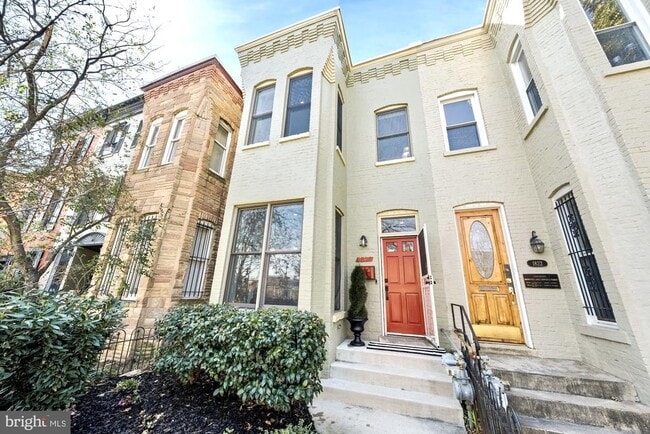 Primary Photo - 1820 11th St NW