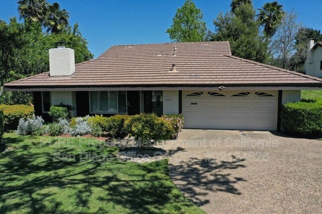 Building Photo - 12576 Oaks N Dr