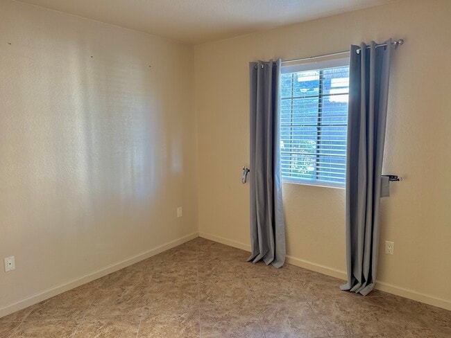 Building Photo - 101 S Players Club Dr