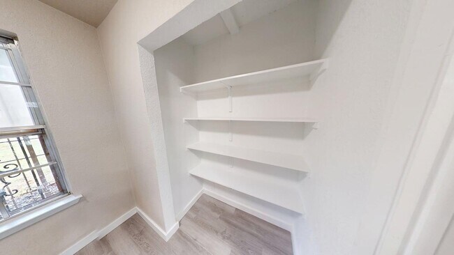 Building Photo - 2018 Shoemaker Dr