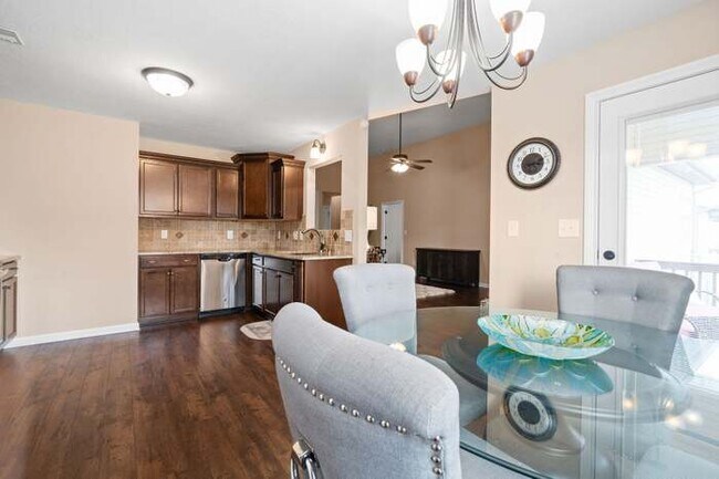 Building Photo - 3717 Tradewinds Terrace