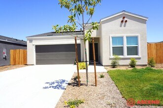 Building Photo - MOVE IN SPECIAL! $500 OFF First Month Rent! Spacious 4 Bed/2 Bath Brand New Build! in Bakersfield...