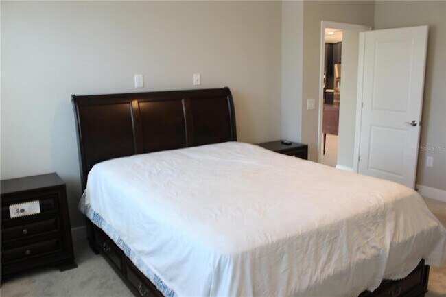 Building Photo - 5721 Long Shore Loop