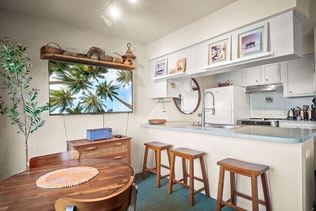 Building Photo - 15209 Leeward Dr