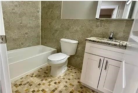 Building Photo - 188 Custer Ave