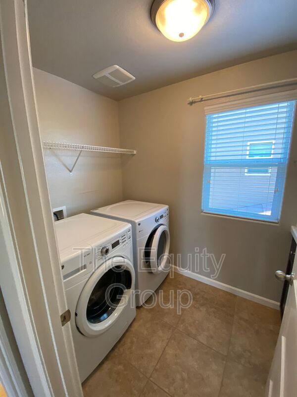 Building Photo - 3461 Alcove Way