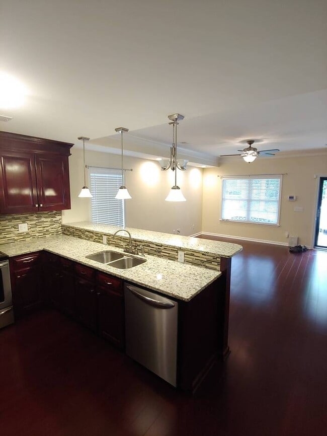 Building Photo - College students welcome