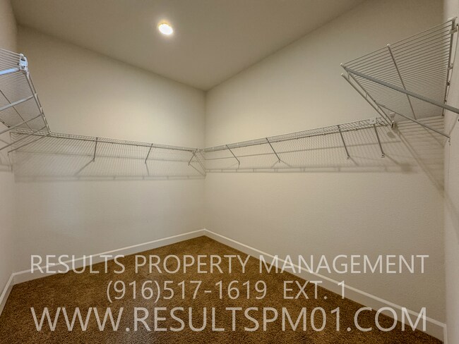 Building Photo - Whitney Oaks Retreat – Private Gated Community in Rocklin