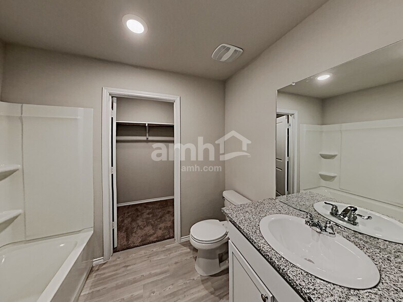 Building Photo - 7330 Rosada Way