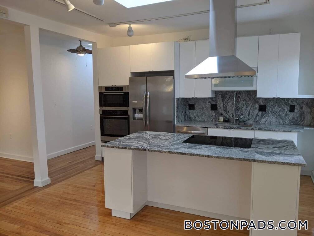 Building Photo - 229 Harvard St