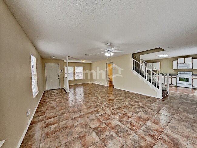 Building Photo - 8131 Cheryl Meadow Dr