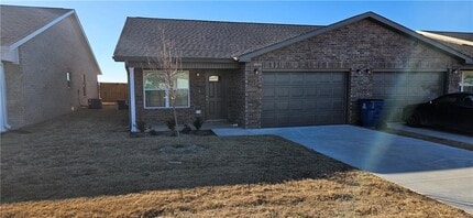 Building Photo - 525 NW 68th Ave