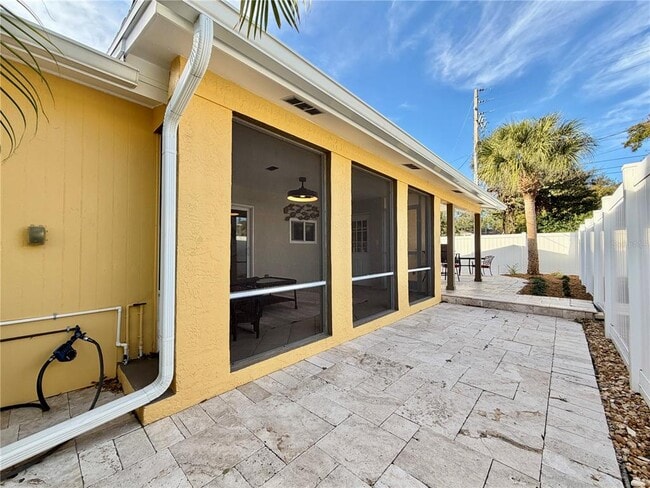 Building Photo - 225 70th St N