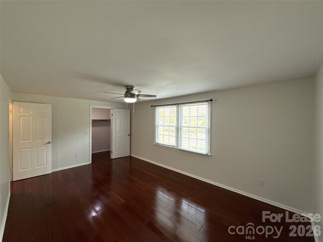 Building Photo - 7318 Connan Ln