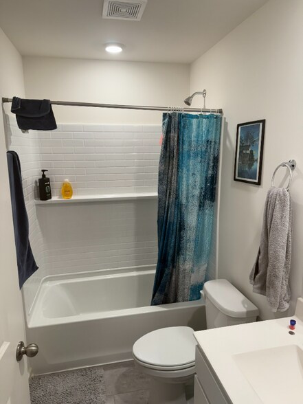 Building Photo - 314 Summit Cir