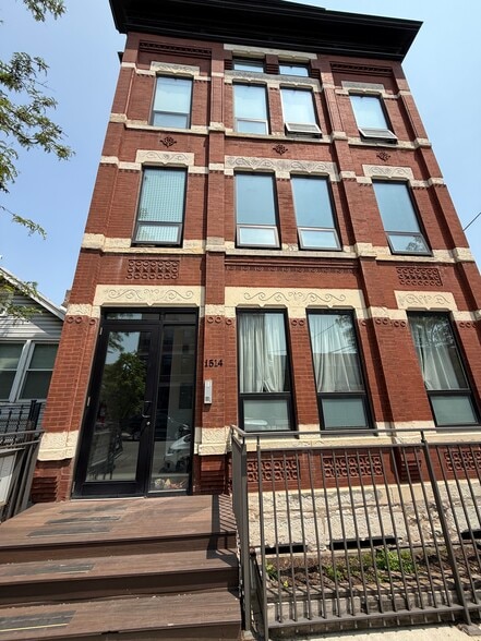 Building Photo - 1514 W 18th Pl