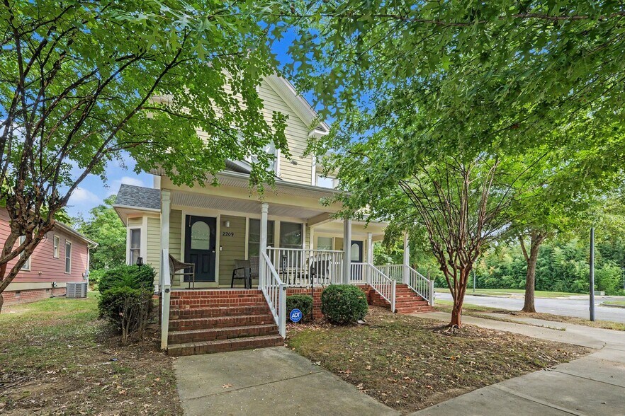 Building Photo - 2211 Charles Harshaw Ave