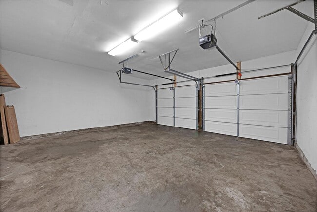 Building Photo - 611 Harvard Dr