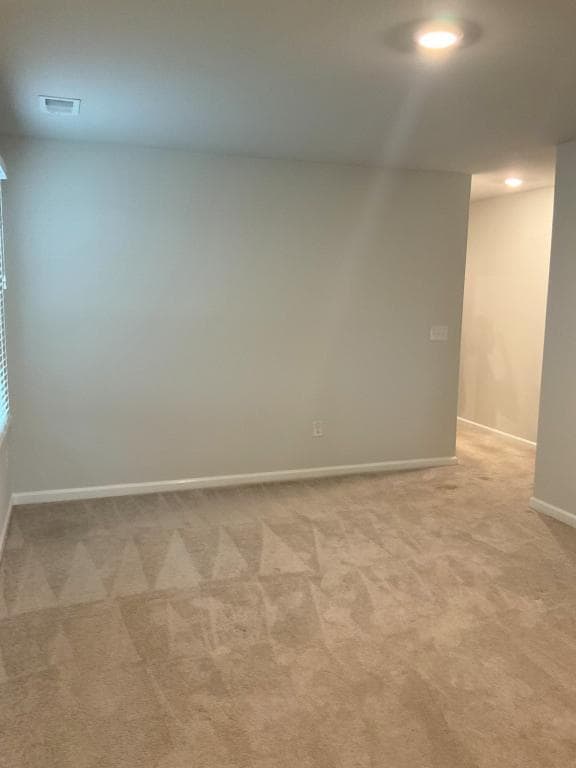 Building Photo - 8147 Forest Edge Dr