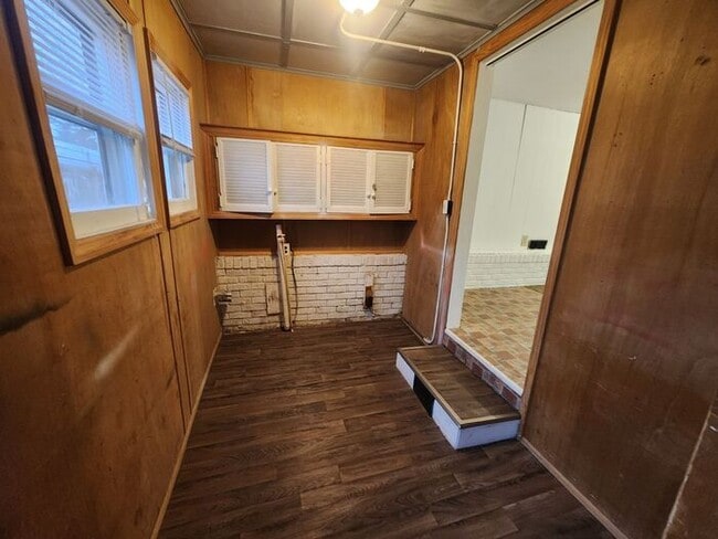 Building Photo - 2 Bedroom Home in Clinton