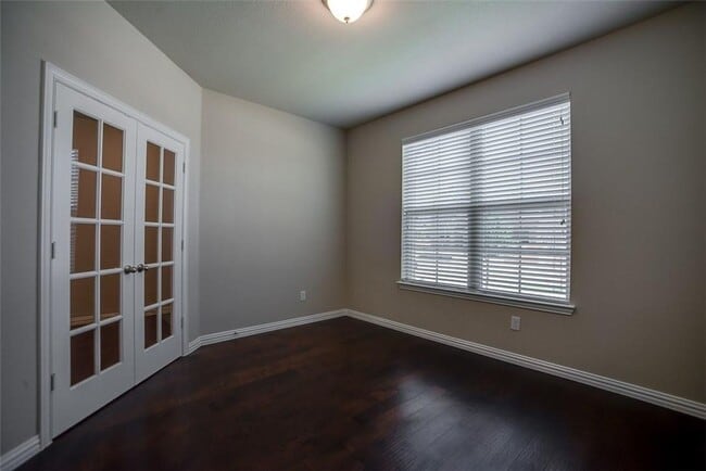 Building Photo - 4525 Conrad Ave