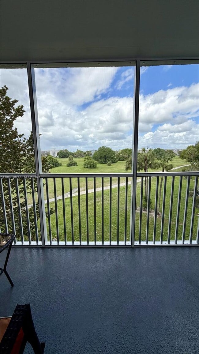 Building Photo - 2681 S Course Dr