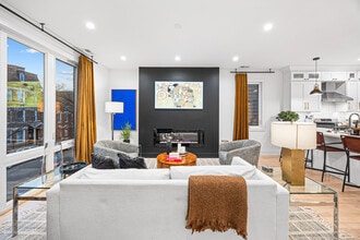 Building Photo - 1738 W 17th St