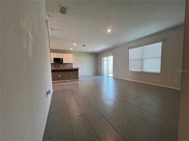 Building Photo - 1378 Fox Squirrel Dr