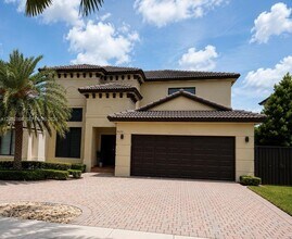 Building Photo - 4450 SW 164th Ave