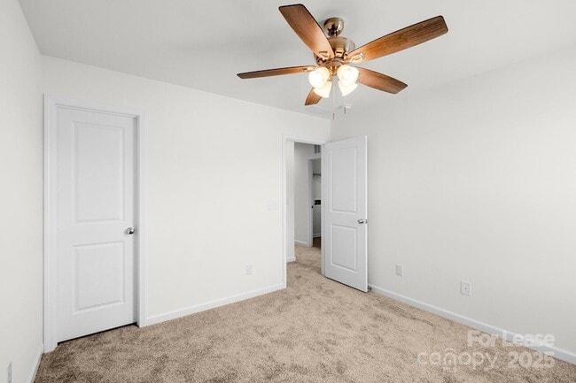 Building Photo - 14028 Penbury Ln