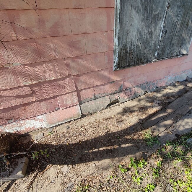 Building Photo - OWNER Finance Home with 10% DOWN