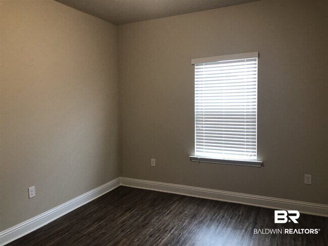 Building Photo - 12781 Waxwing Ave