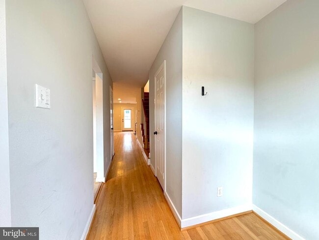 Primary Photo - 1318 Dewitt Ave